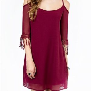 Tobi Maroon Off Crotchet Mini Dress